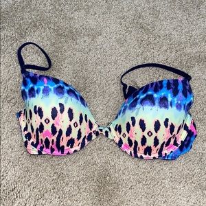 PINK Bra. Size 34C. Good Condition.